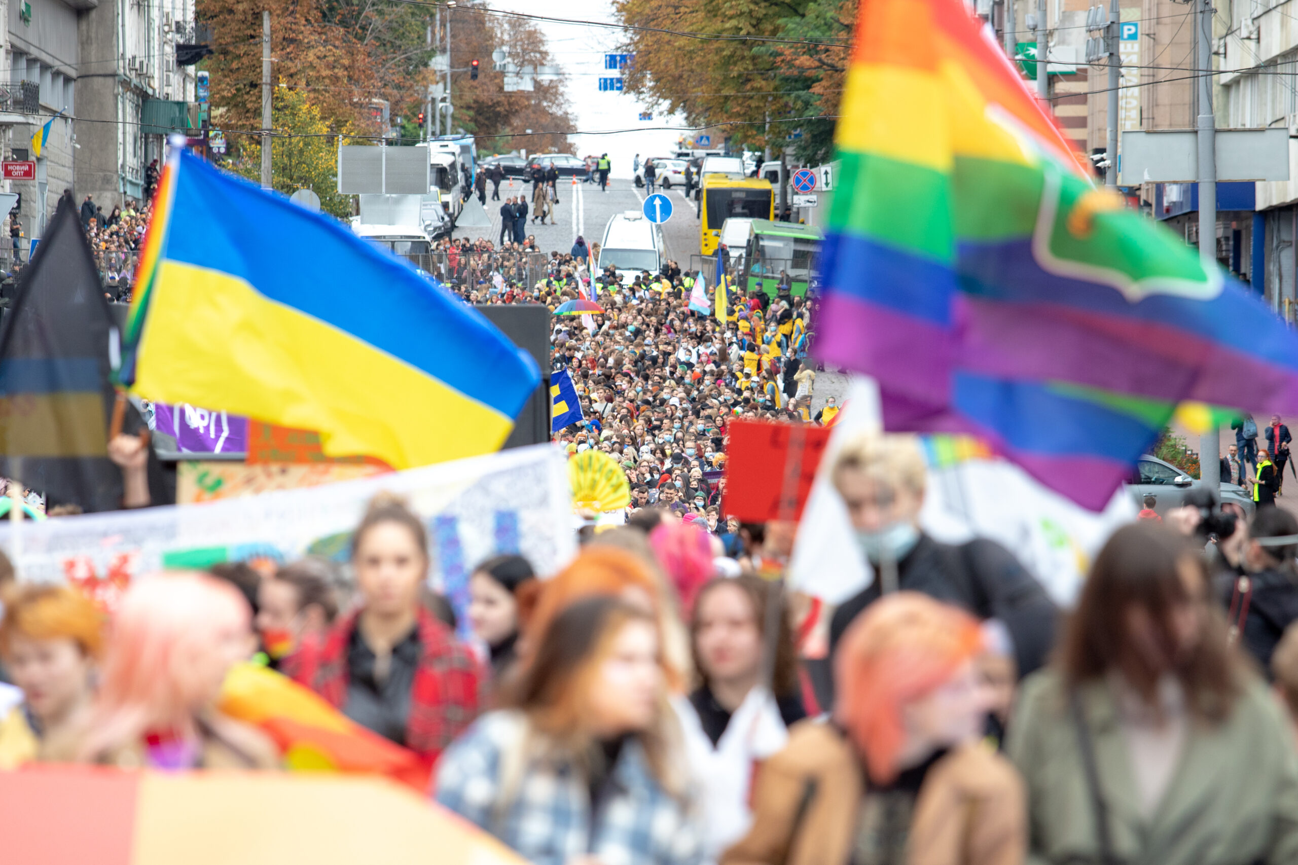 Ukraine LGBTQ war help support